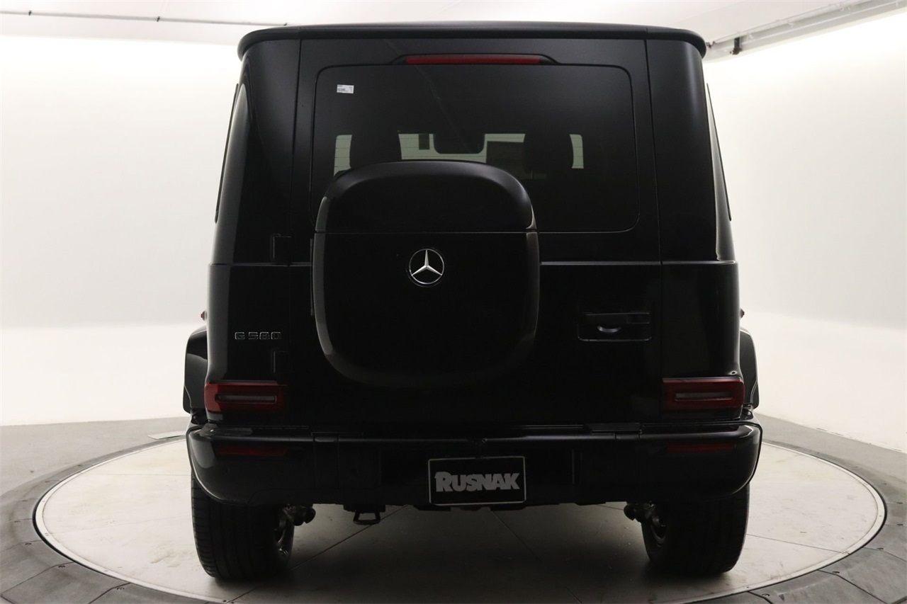 2025 Mercedes Benz G photo 3
