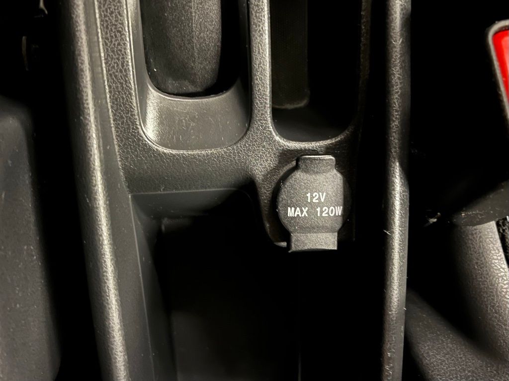 2015 Nissan Versa Note SL photo 9