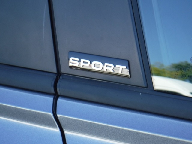 2025 Volkswagen Jetta 1.5T Sport photo 3