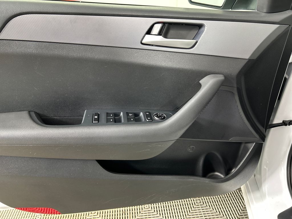 2019 Hyundai Sonata SE photo 27