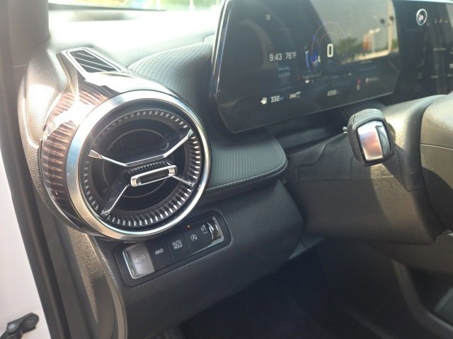 2025 Chevrolet Equinox LT photo 13