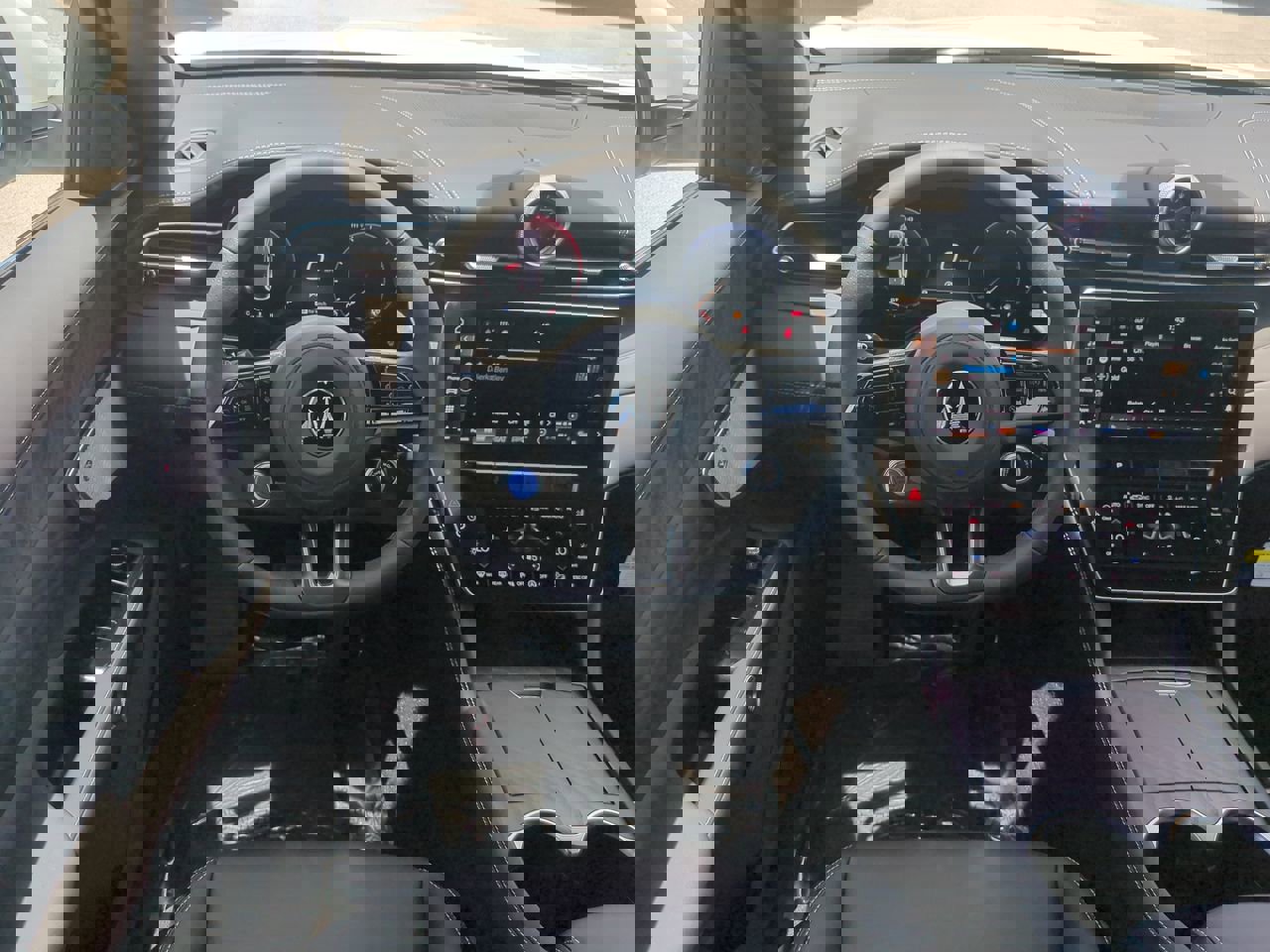 2025 Maserati Grecale photo 13