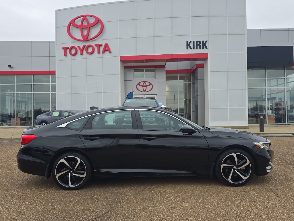 2019 Honda Accord Sport's photo