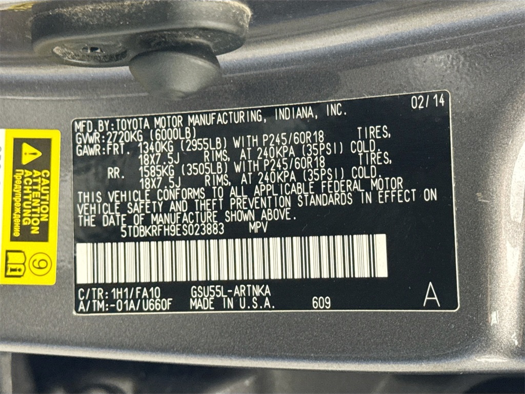 2014 Toyota Highlander LE Plus photo 36