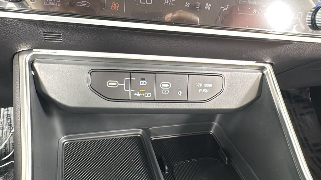 2026 Kia Carnival EX photo 28