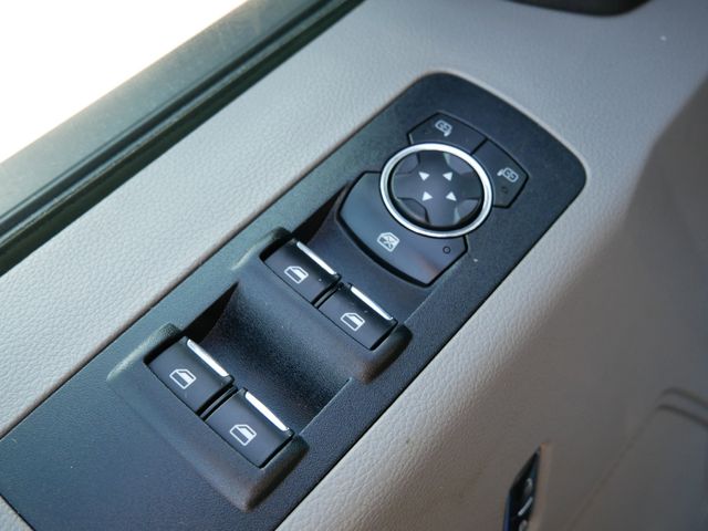 2016 Ford F-150 XLT photo 21