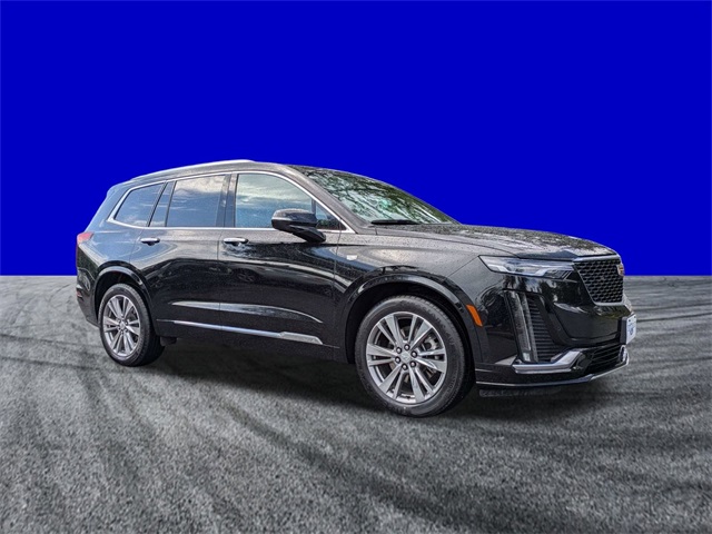 2025 Cadillac XT6 Premium Luxury photo 2