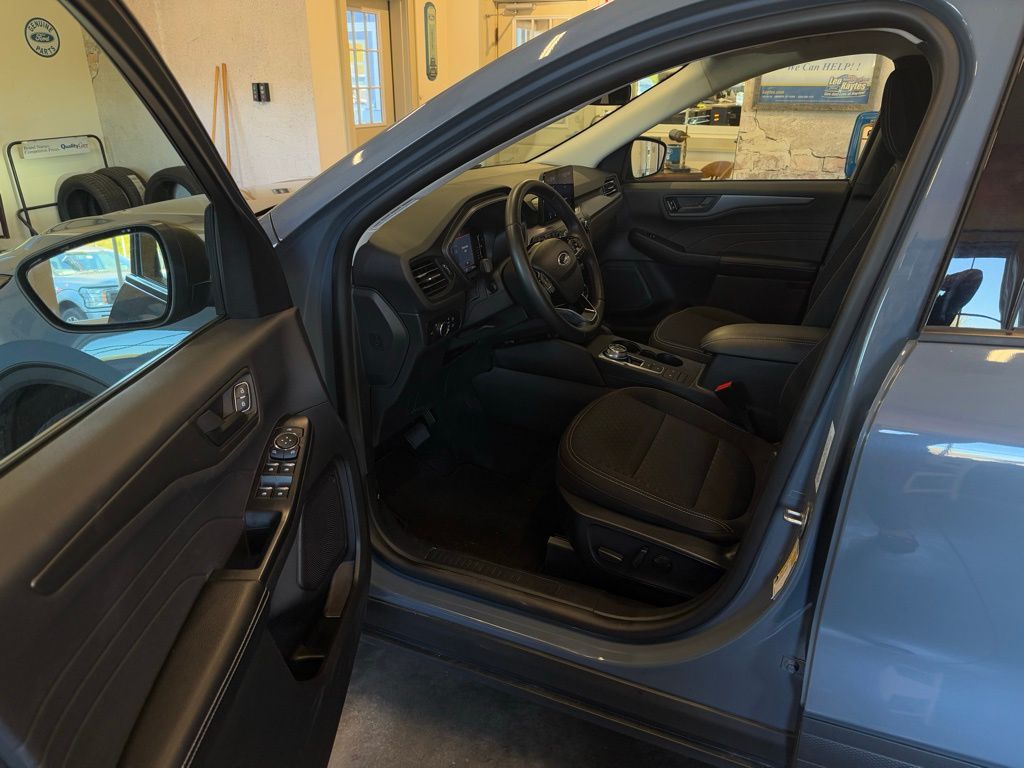 2024 Ford Escape Active photo 12