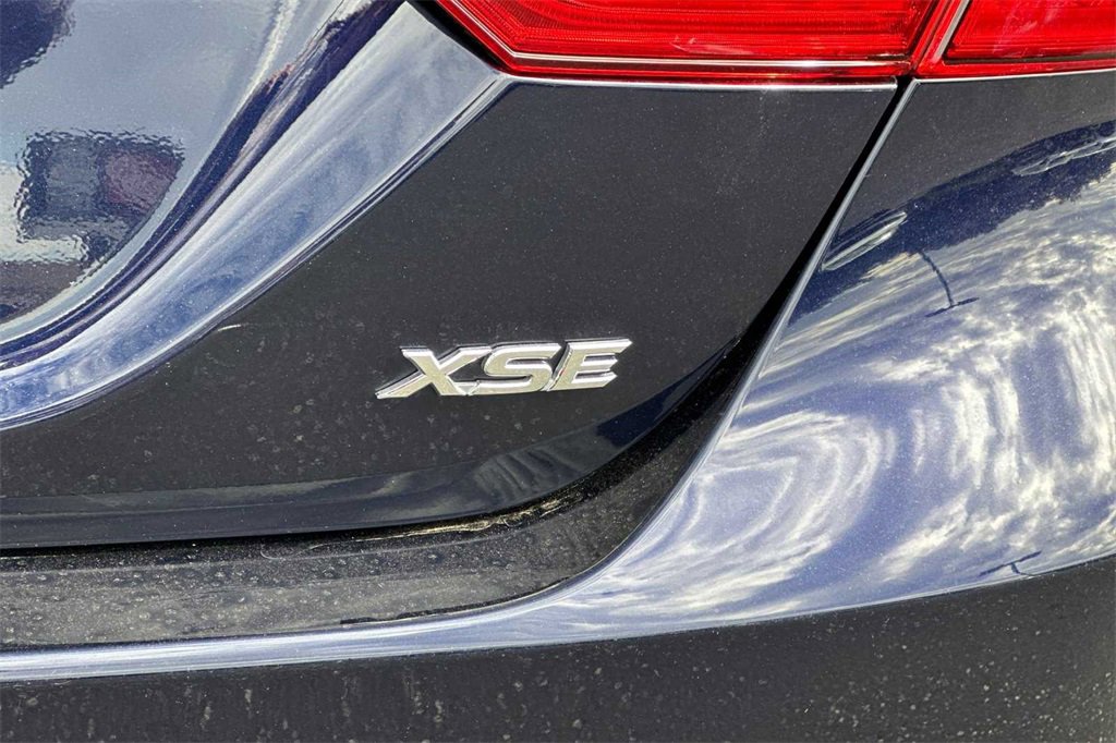 2022 Toyota Camry XSE photo 29