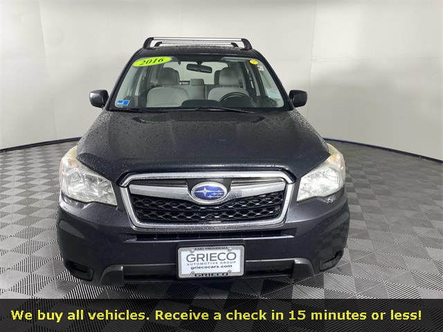 2016 Subaru Forester 2.5i photo 2