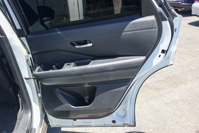 2022 Nissan Pathfinder SV photo 18