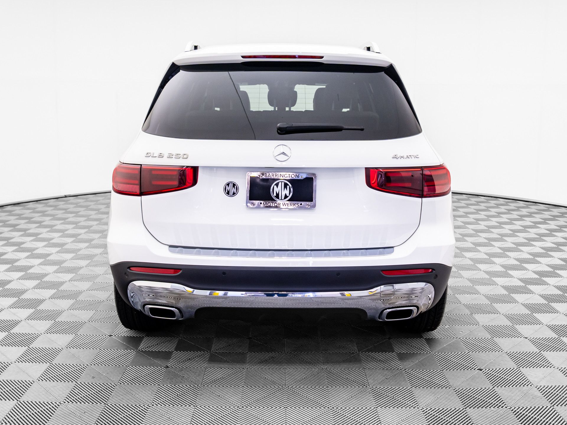 2025 Mercedes Benz GLB 250 4MATIC photo 4