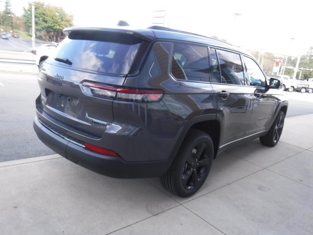 2025 Jeep Grand Cherokee Limited photo 4