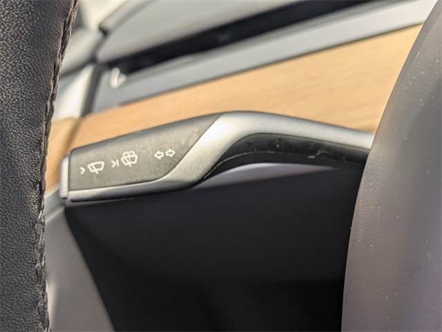 2024 Tesla Model Y Long Range photo 24