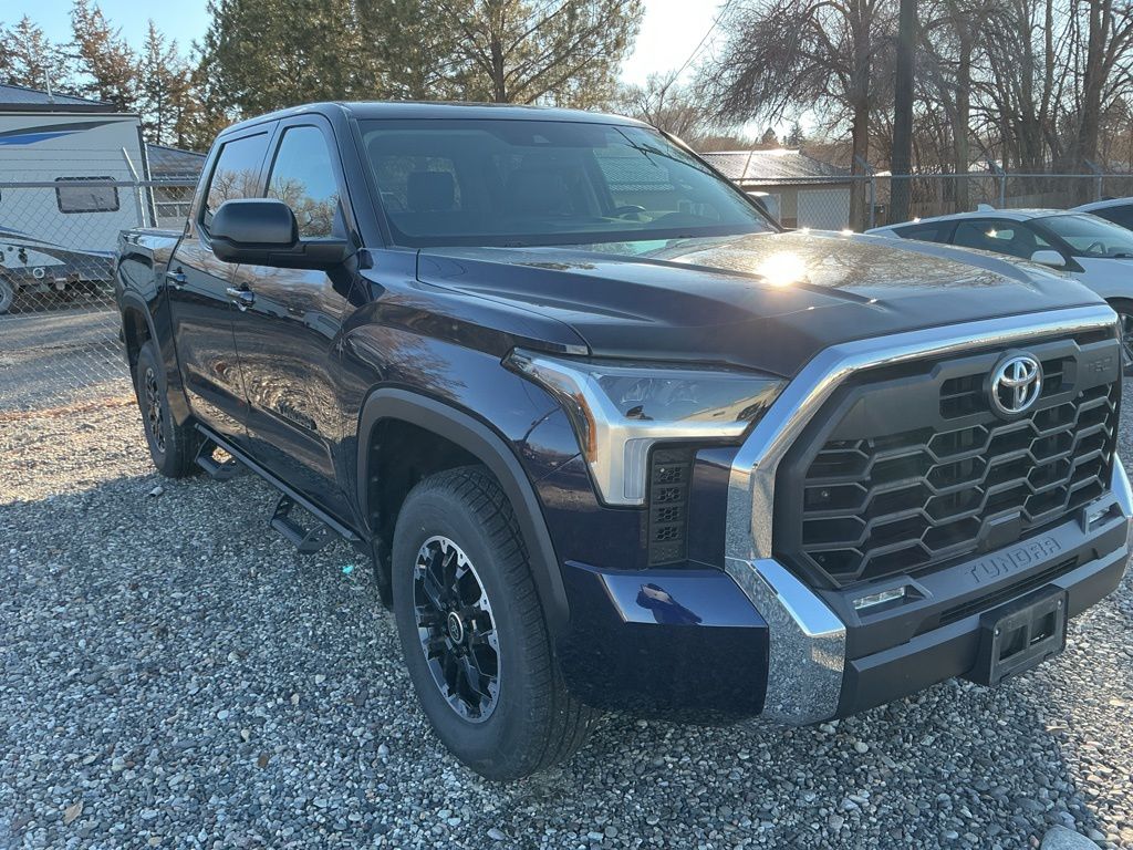 2023 Toyota Tundra SR5's photo