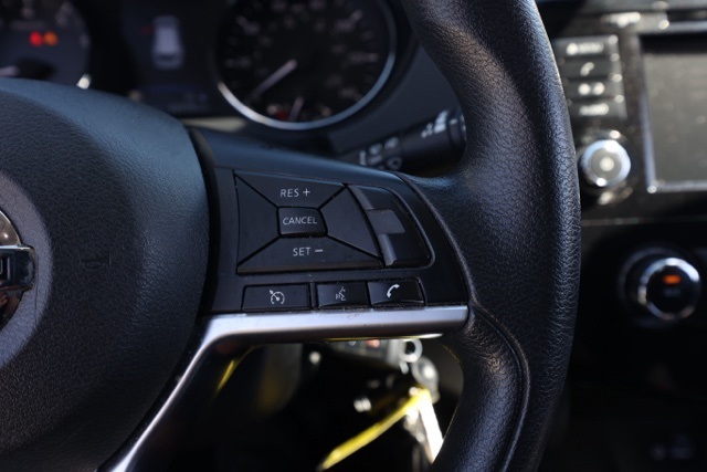 2022 Nissan Rogue Sport S photo 24