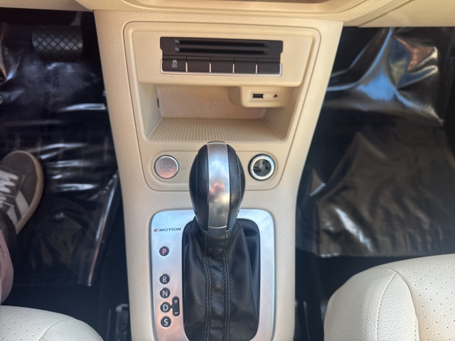 2016 Volkswagen Tiguan SE photo 14