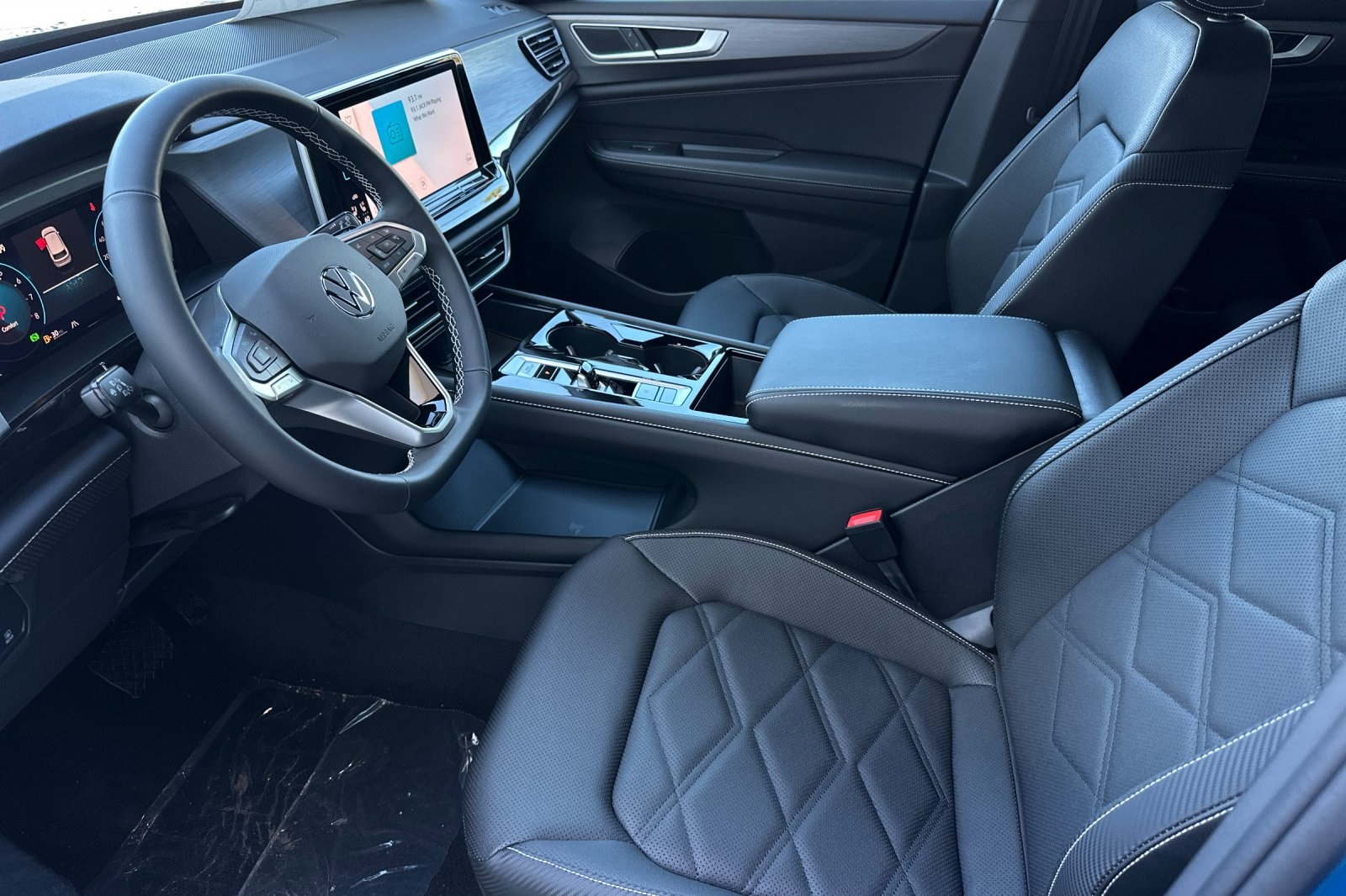 2026 Volkswagen Atlas Cross Sport SE Technology photo 10