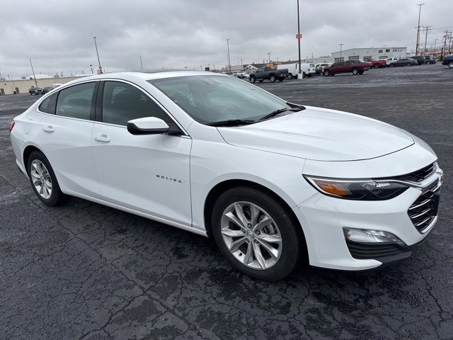 2024 Chevrolet Malibu 1LT photo 3