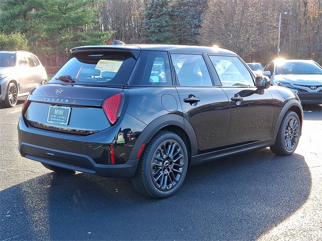 2026 Mini Cooper 4 Door Hardtop Signature photo 4