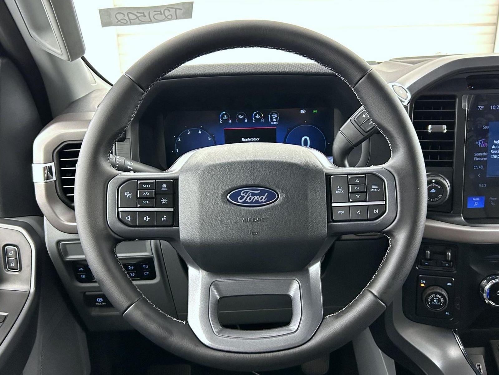 2025 Ford F-150 XLT photo 10