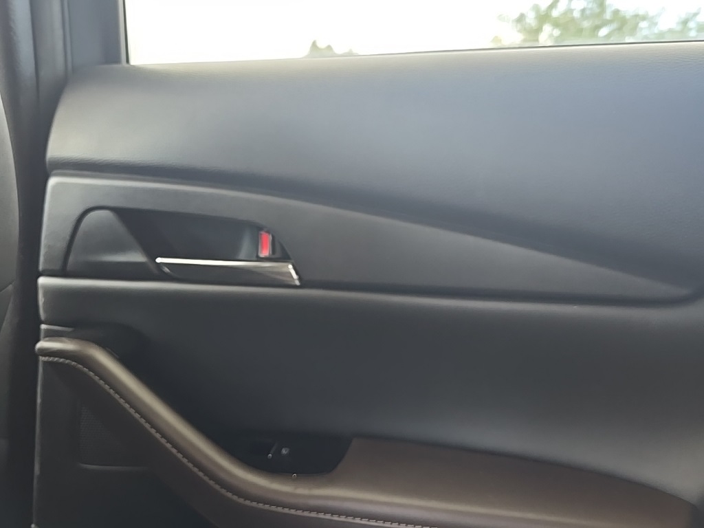 2021 Mazda CX-30 Premium photo 25