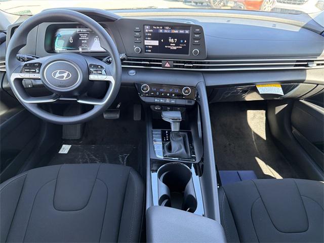 2026 Hyundai Elantra Hybrid Blue photo 2