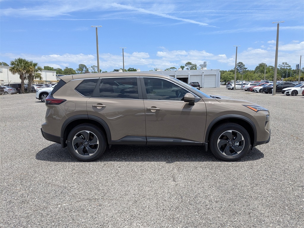 2025 Nissan Rogue SV photo 3