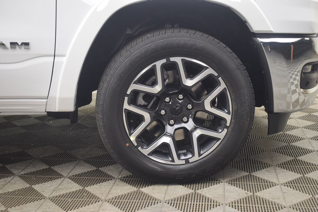 2025 Ram 1500 Laramie photo 6