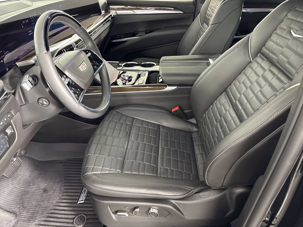 2025 Cadillac Escalade Sport Platinum photo 5