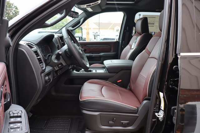 2025 Ram 3500 Limited photo 13