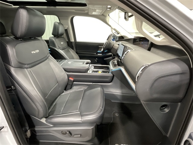 2025 Ford Expedition Platinum photo 25