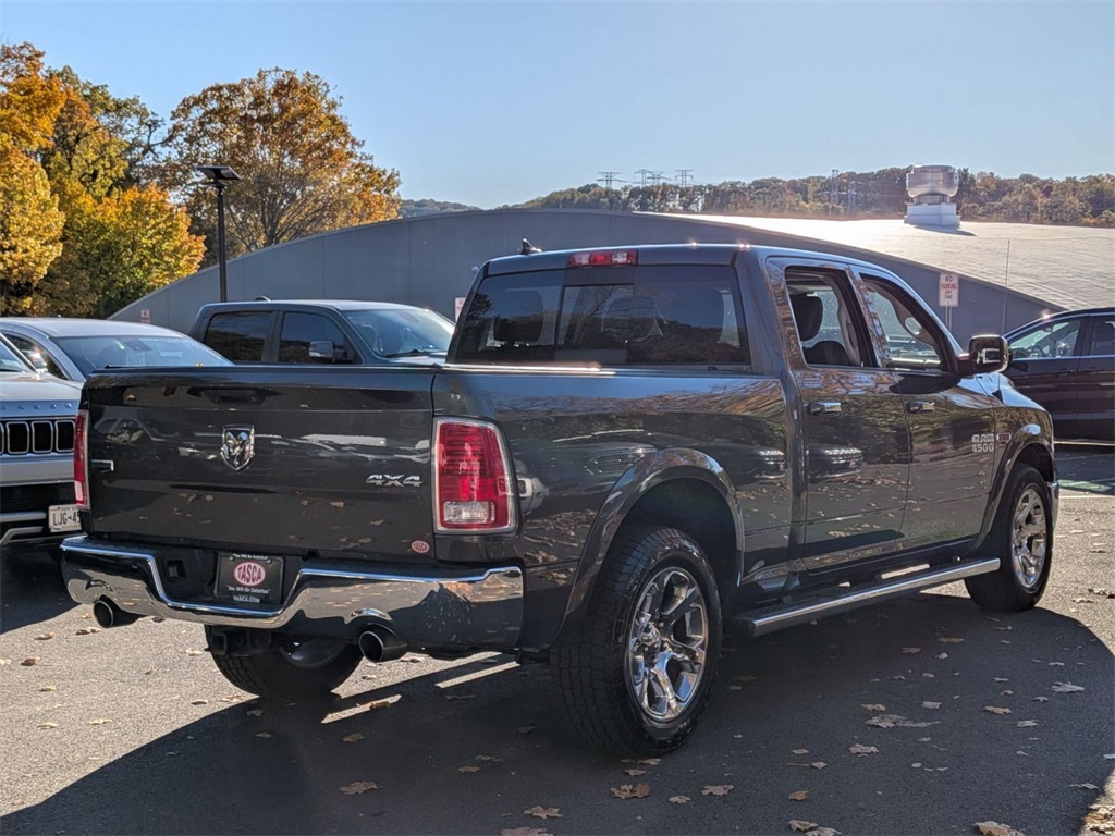 2016 Ram 1500 Laramie photo 2