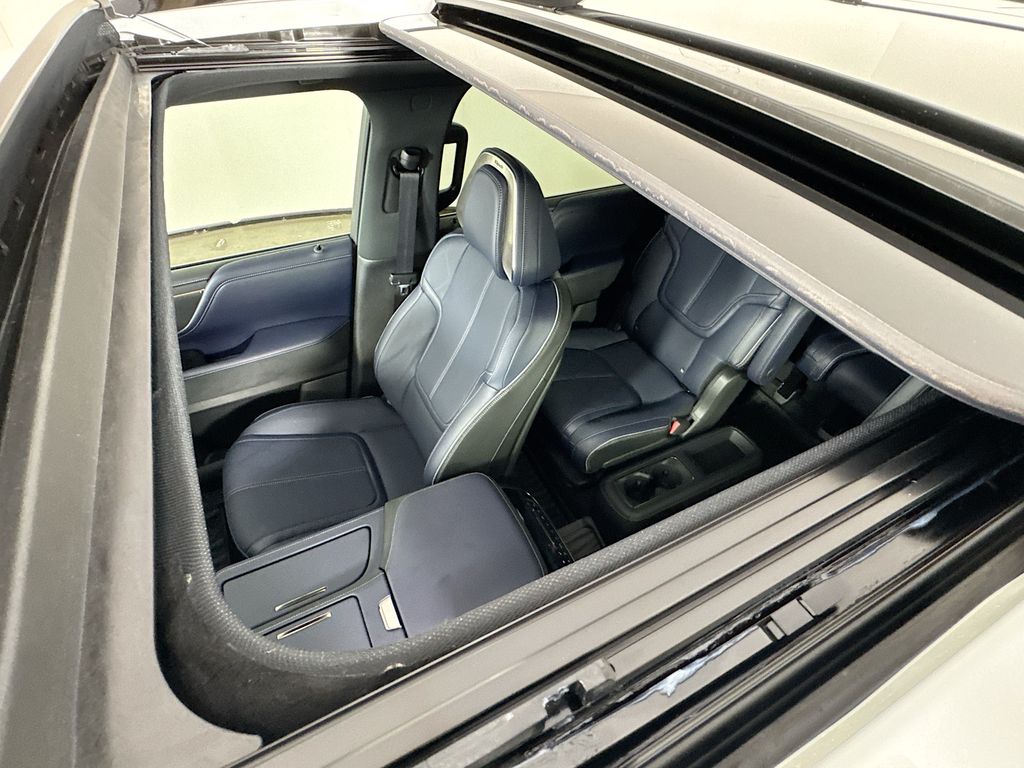 2026 Infiniti QX80 Sensory photo 23