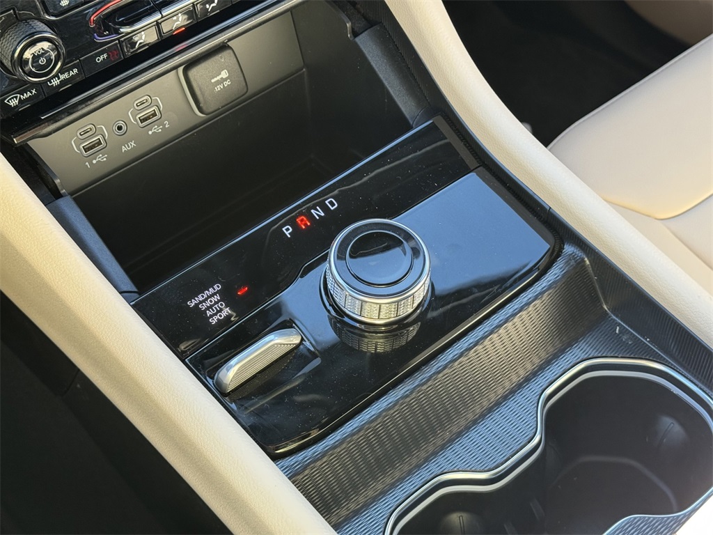 2025 Jeep Grand Cherokee Limited photo 18