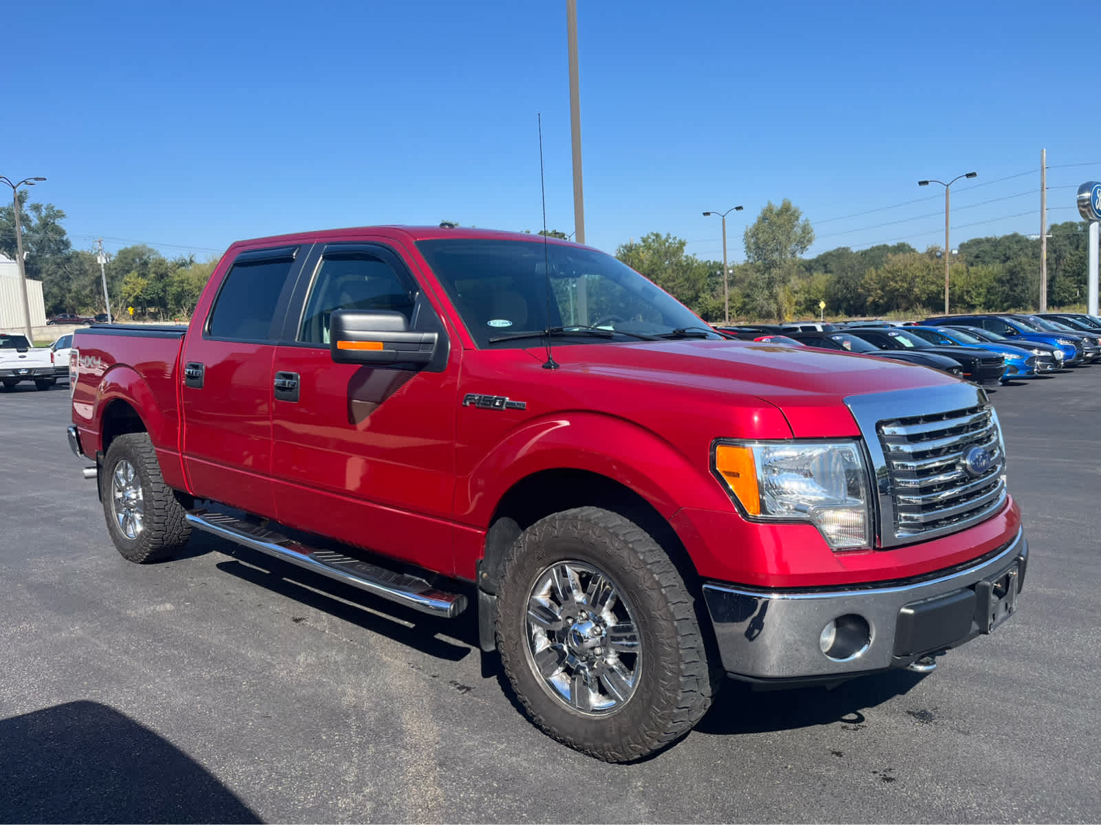2010 Ford F-150 XLT photo 2