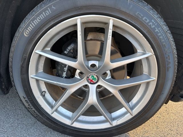 2018 Alfa Romeo Stelvio Ti photo 11