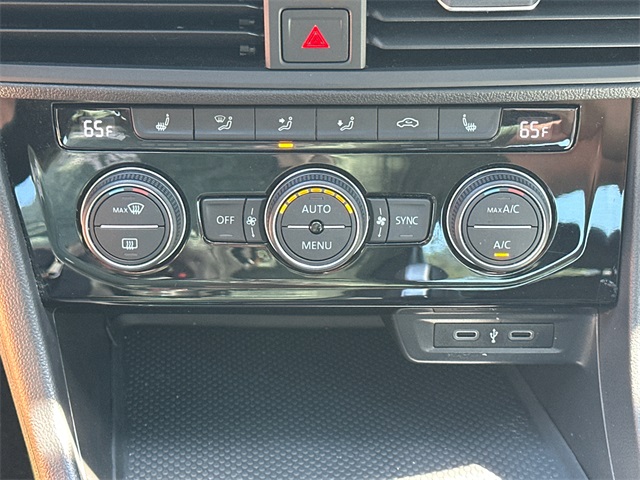 2021 Volkswagen Jetta R-Line photo 30