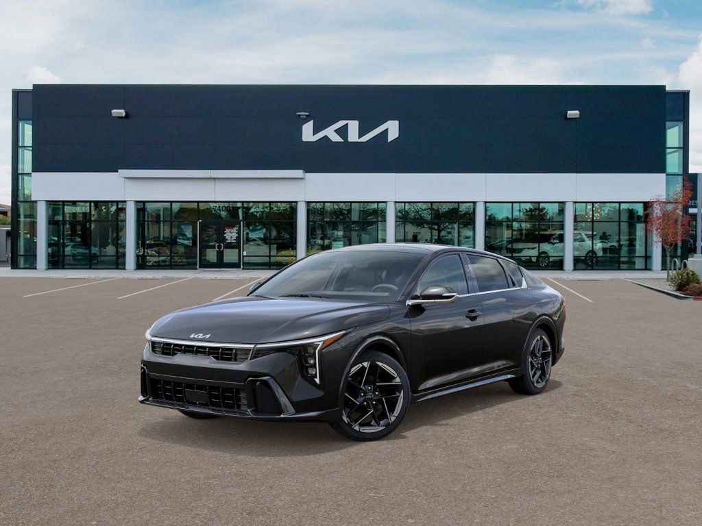 2025 Kia K4 GT-Line's photo