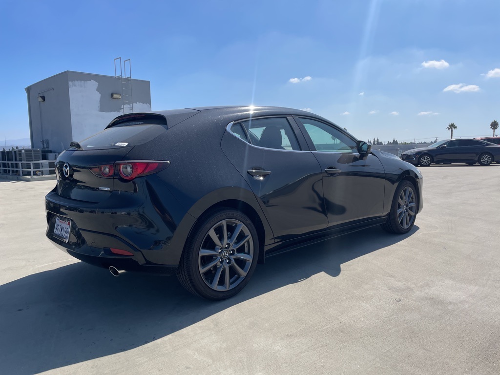 2025 Mazda Mazda3 Preferred photo 2