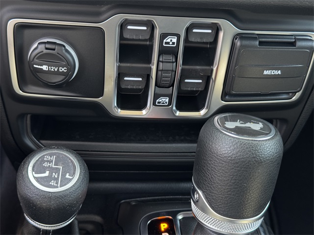 2025 Jeep Wrangler Sport S photo 25