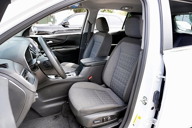 2024 Chevrolet Equinox LT photo 14
