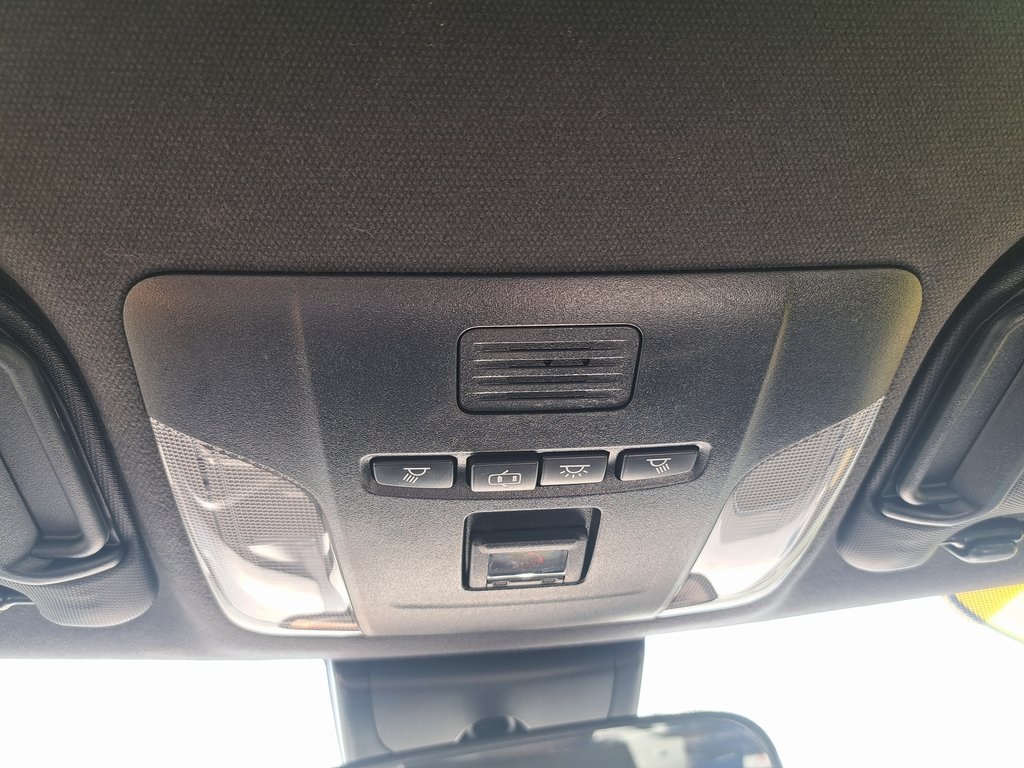 2022 Toyota Corolla SE photo 18