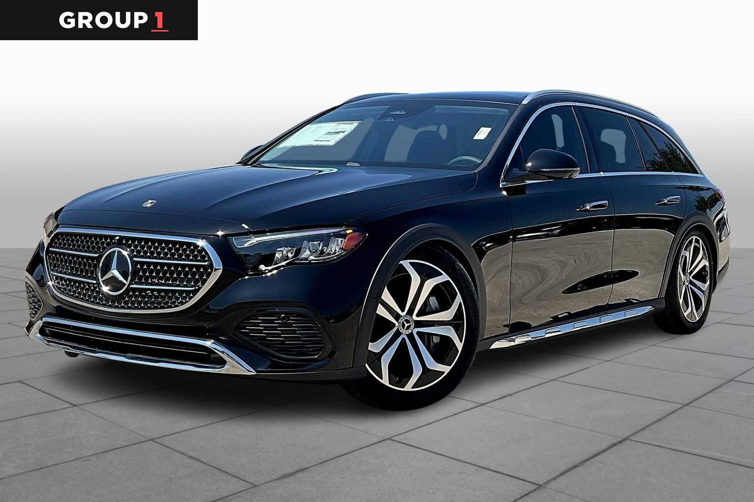 2025 Mercedes-Benz E-Class E450 All-Terrain's photo