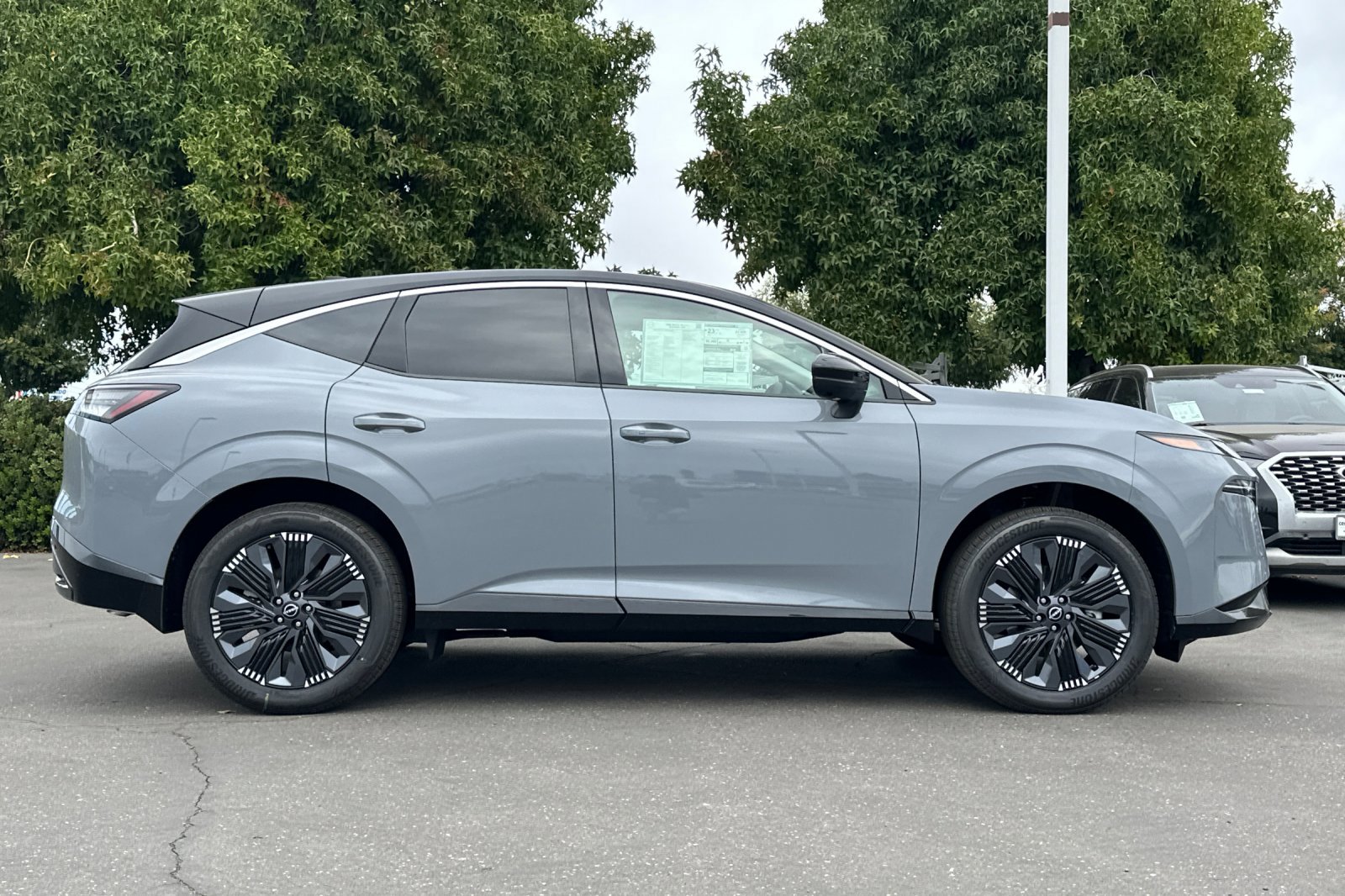 2026 Nissan Murano Platinum photo 3