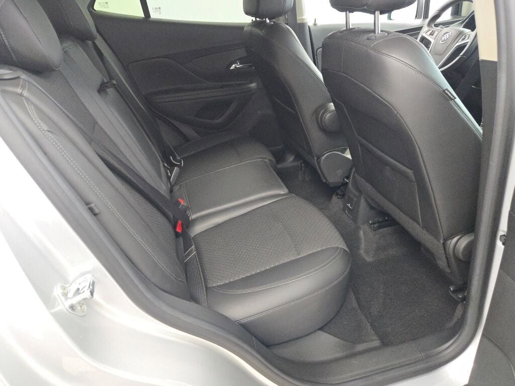 2022 Buick Encore Preferred photo 9