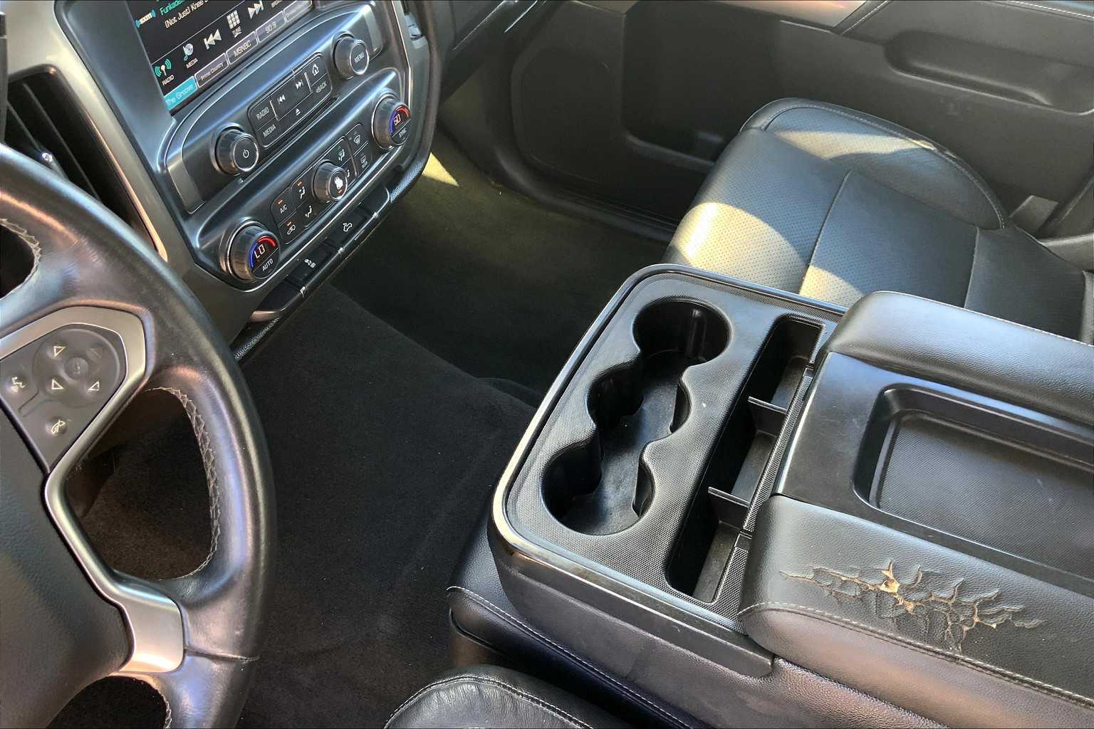 2017 Chevrolet Silverado 1500 LT photo 10