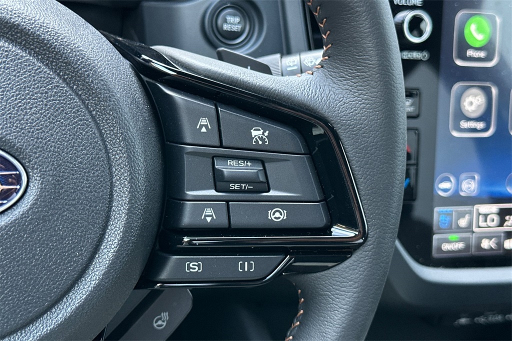 2025 Subaru Forester Touring photo 30