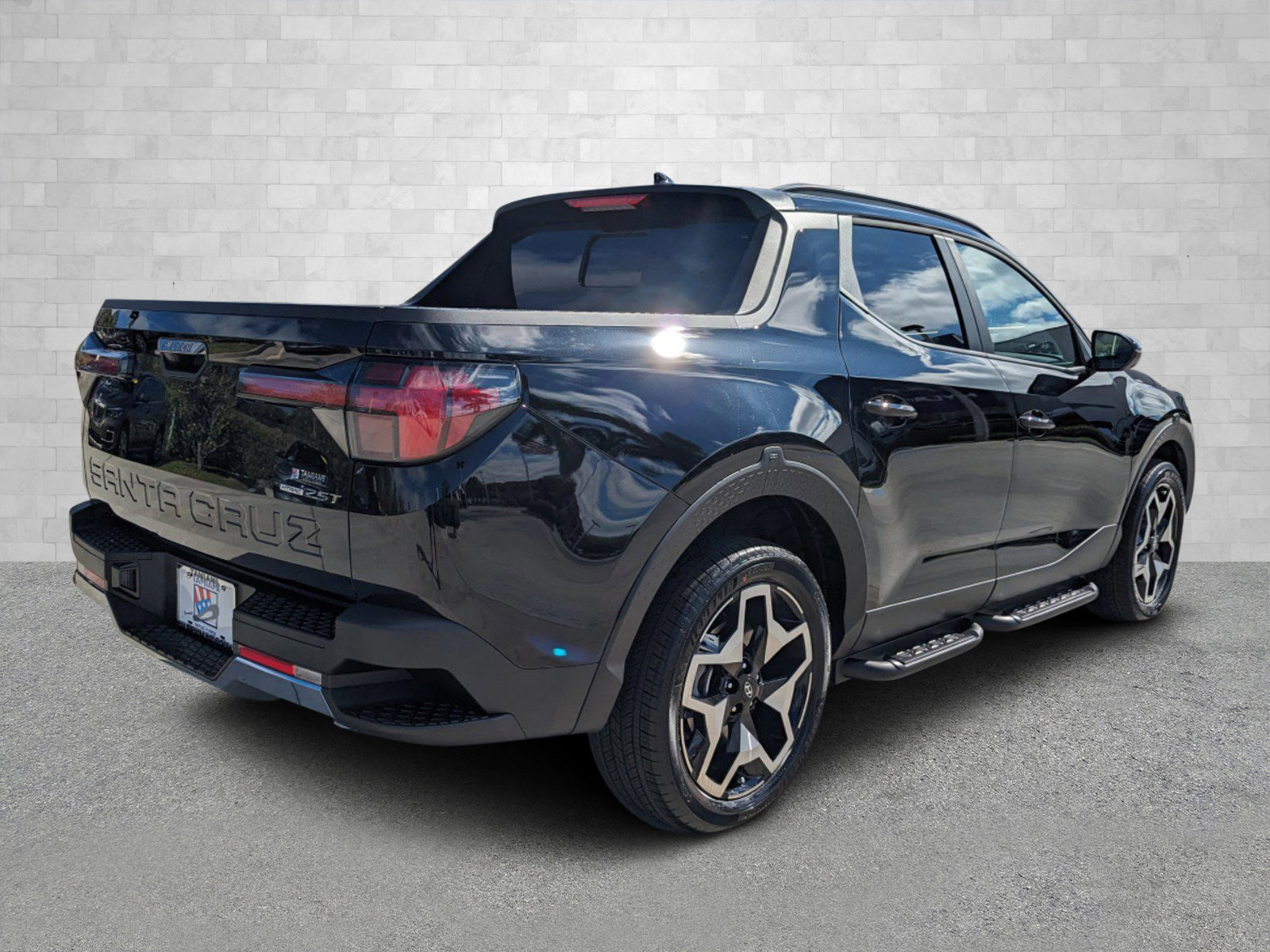 2024 Hyundai Santa Cruz Limited photo 2