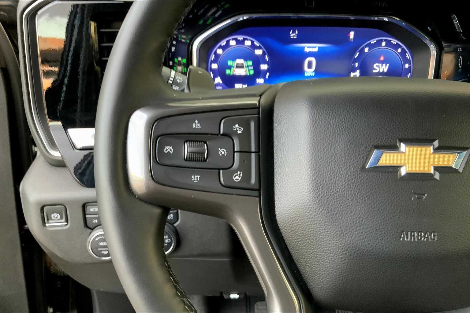 2024 Chevrolet Silverado 1500 High Country photo 42